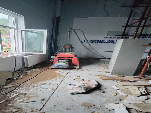 金塔地基基础下沉墙体裂缝加固注浆顶升施工